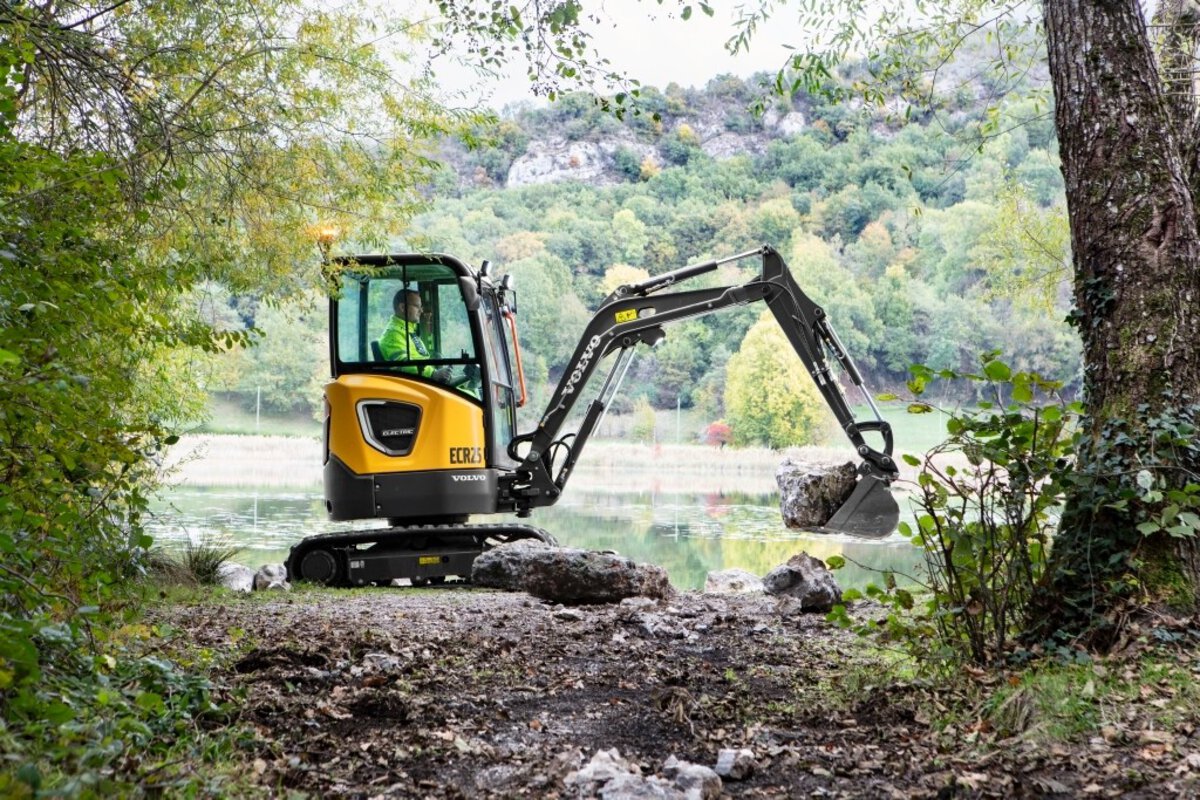 ECR25 Electric landscaping