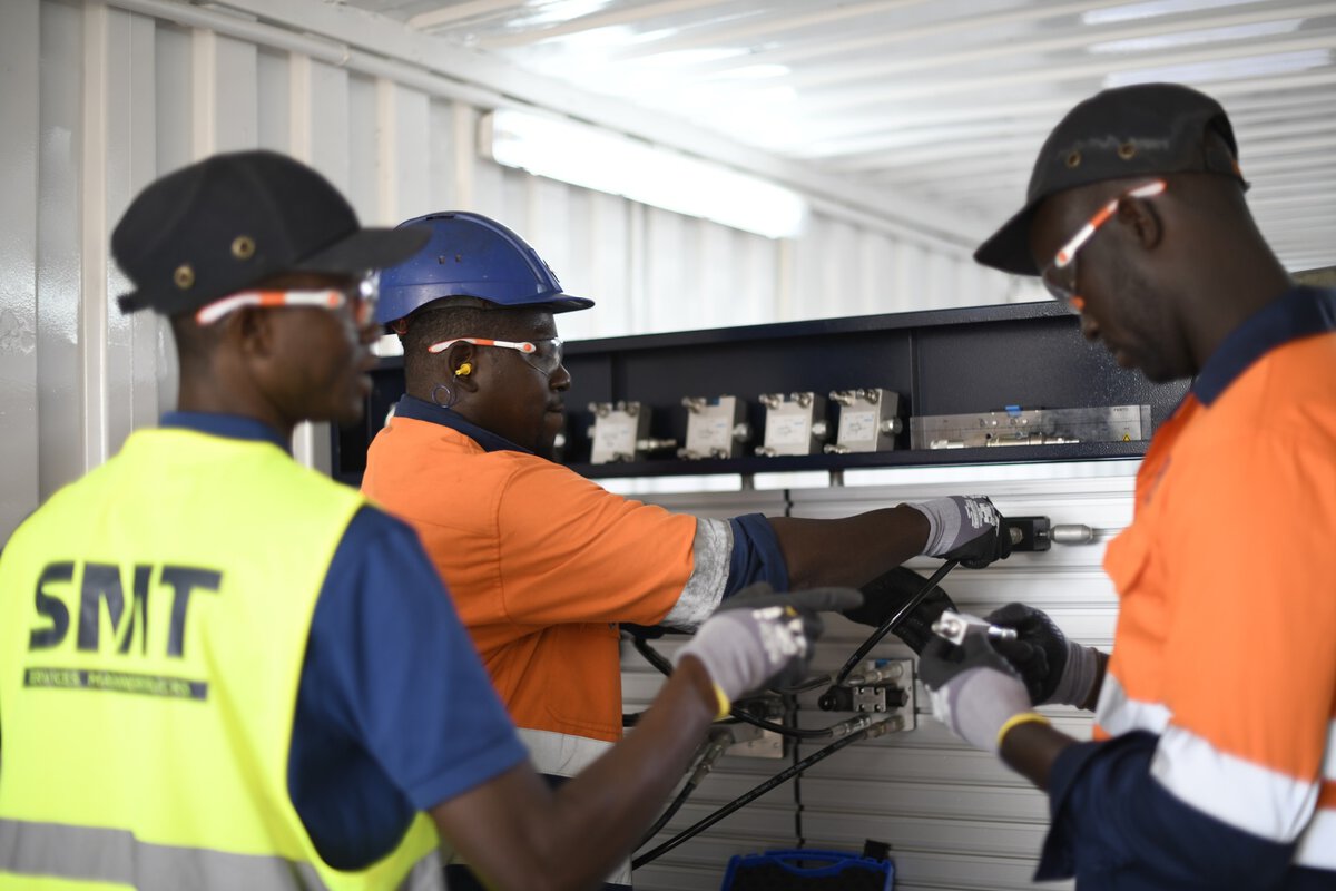 Nos programmes de formation à la maintenance sont conçus pour aider les techniciens à développer les connaissances et les compétences pratiques requises pour entretenir les équipements.